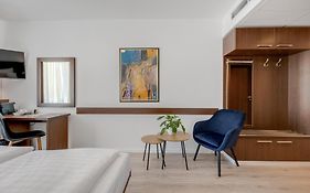Hotel Antares 4*